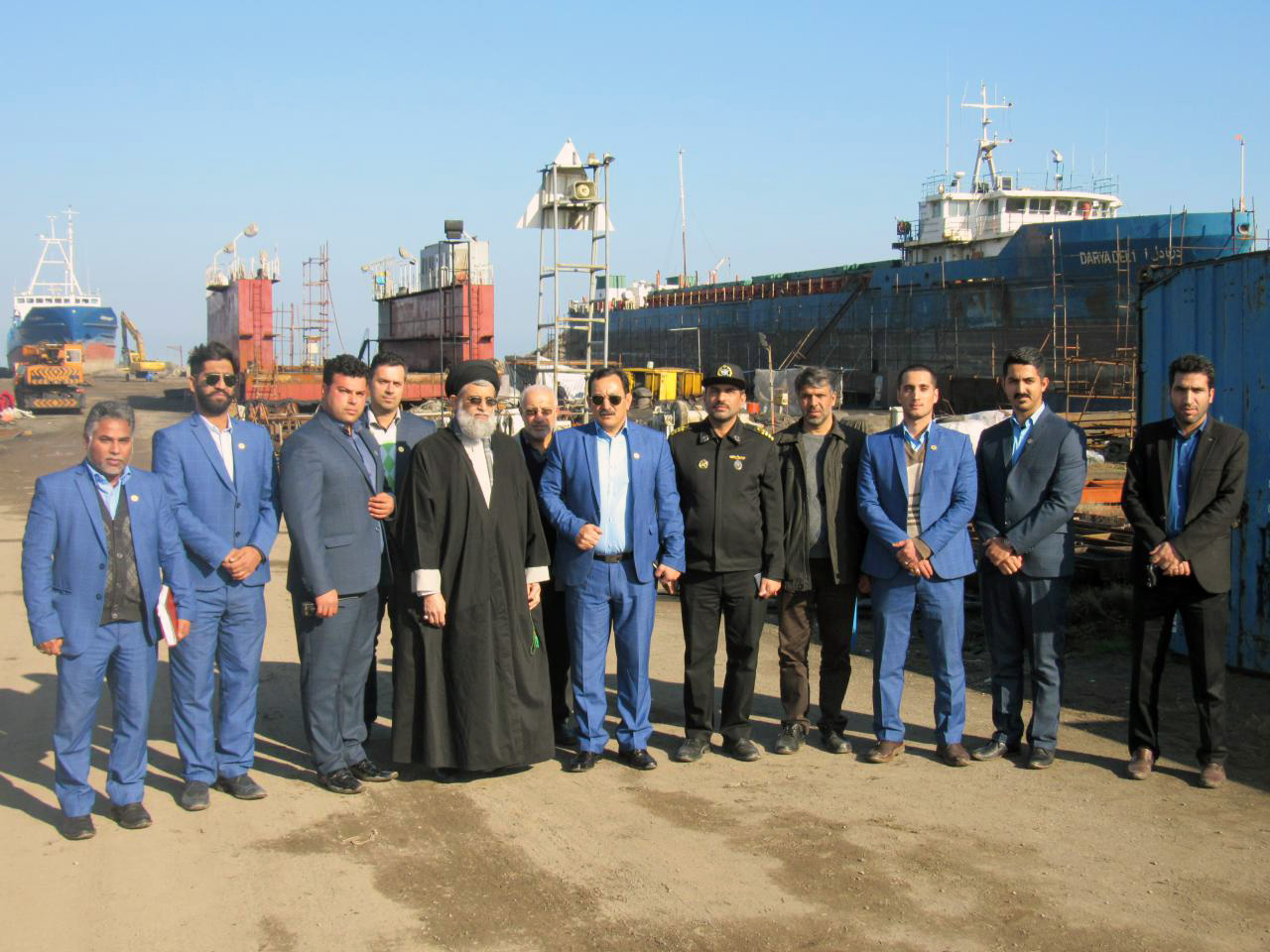 گزارش تصویری / بازدید امام جمعه بندرانزلی از کارخانه کشتی سازی هفتم آذر نداجا