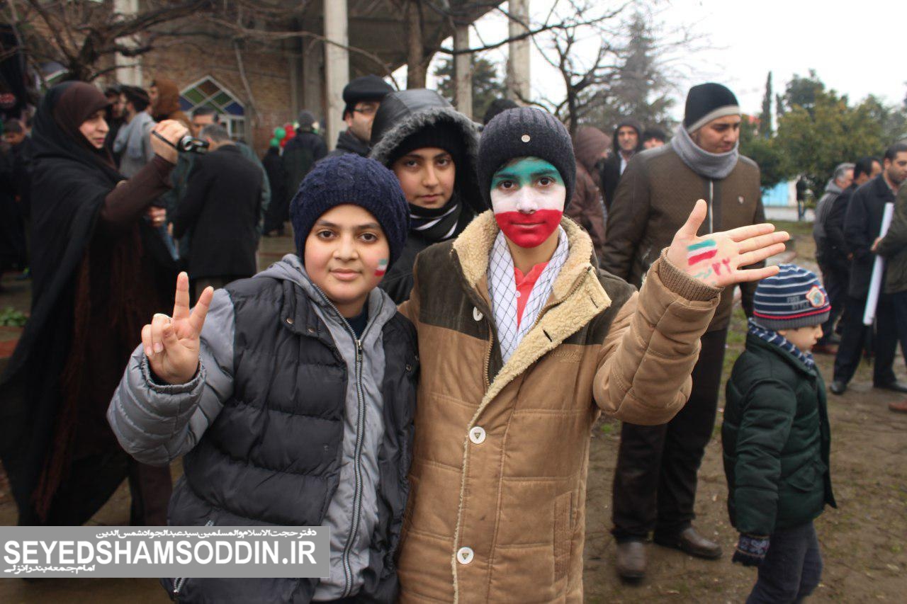 گزارش تصویری / راهپیمایی با شکوه ۲۲ بهمن در انزلی