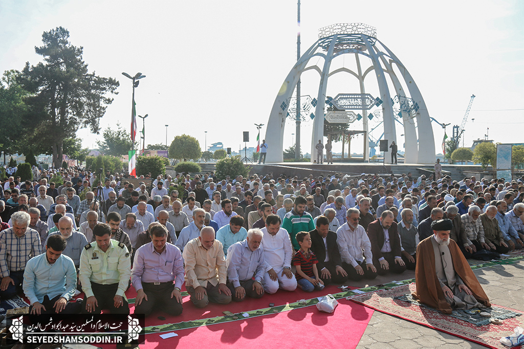 گزارش تصویری/ نماز باشکوه عید سعید فطر در بندرانزلی (۱)